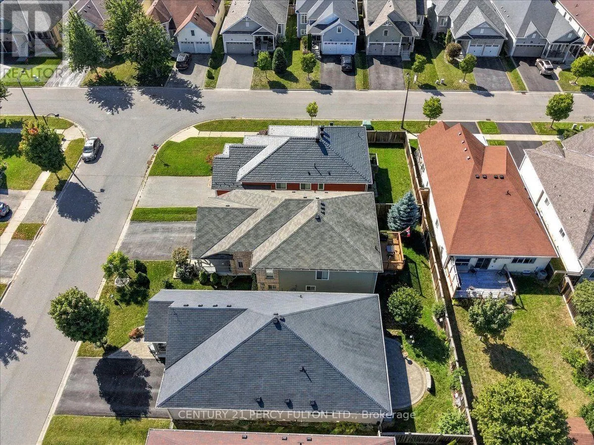 111 WHITE DRIVE