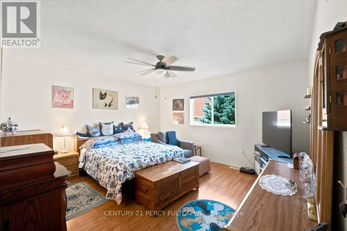 111 WHITE DRIVE