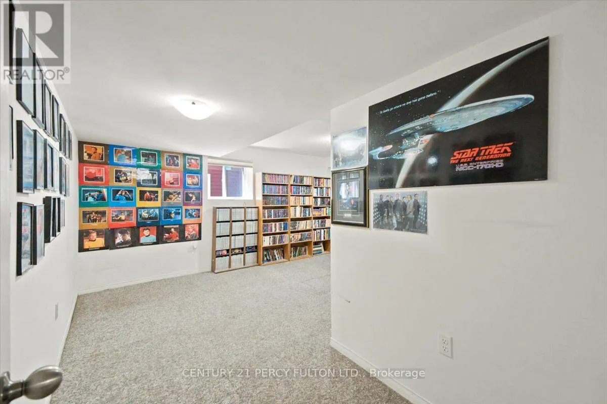 111 WHITE DRIVE