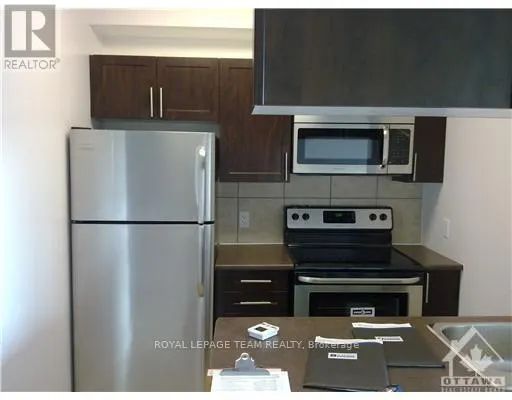 804A - 234 RIDEAU STREET S