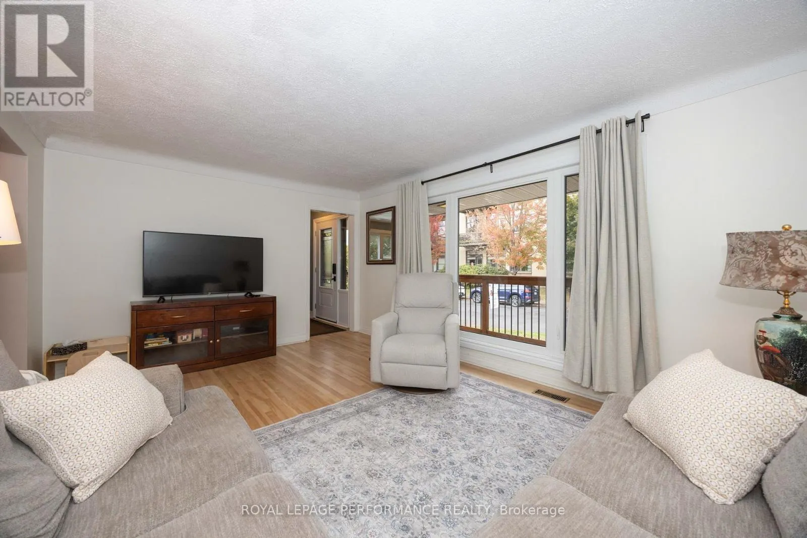 340 ST-DENIS STREET