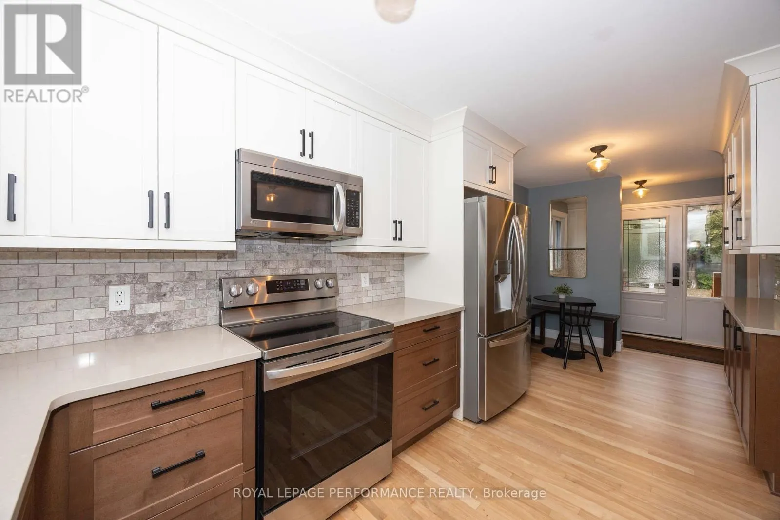 340 ST-DENIS STREET