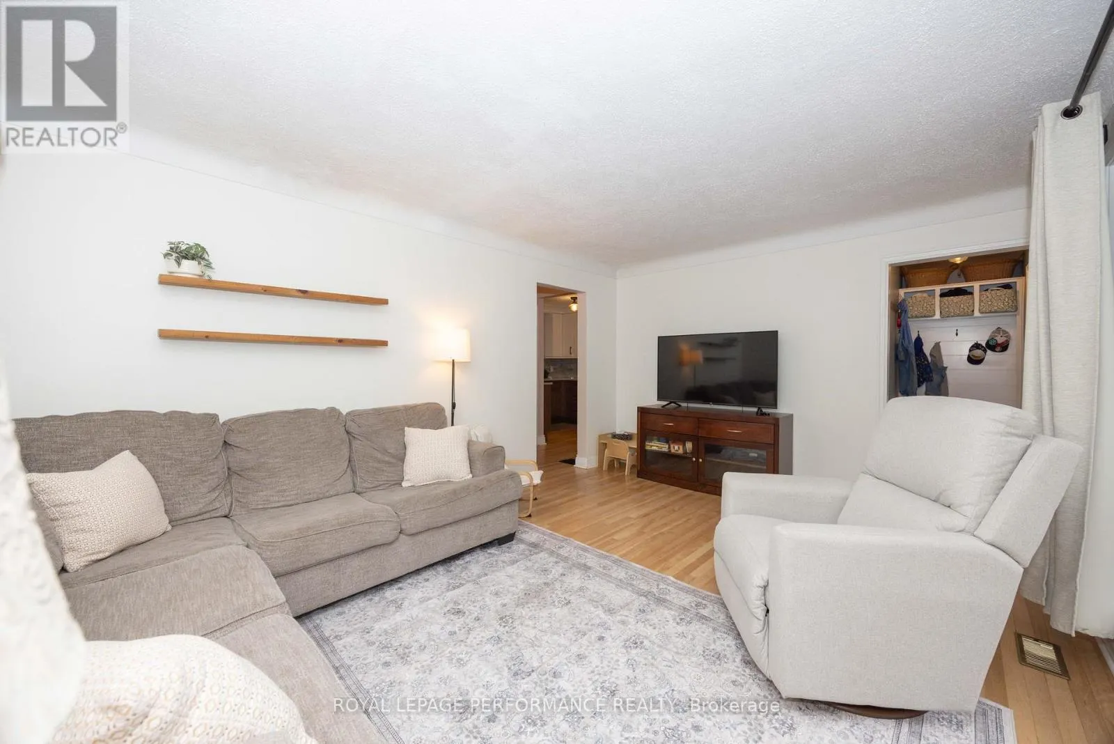 340 ST-DENIS STREET