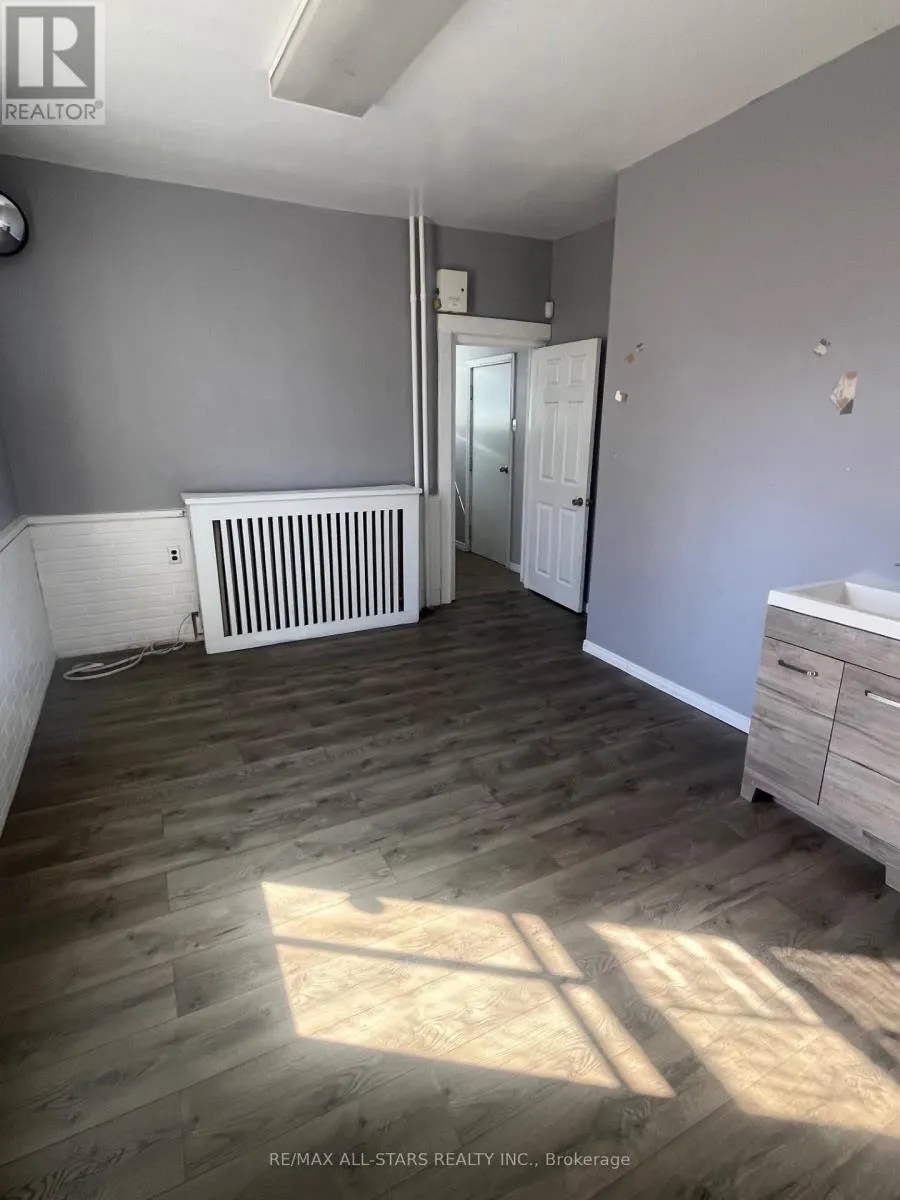 UNIT 1 - 57 WILLIAM STREET N #Unit 1