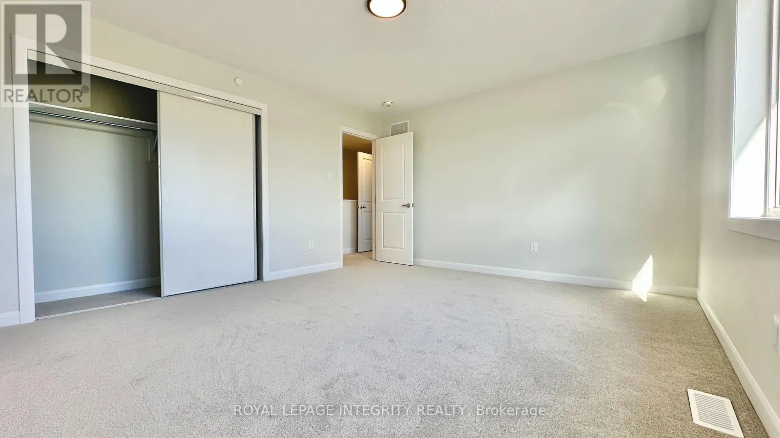 22 - 1001 GLENROY GILBERT DRIVE