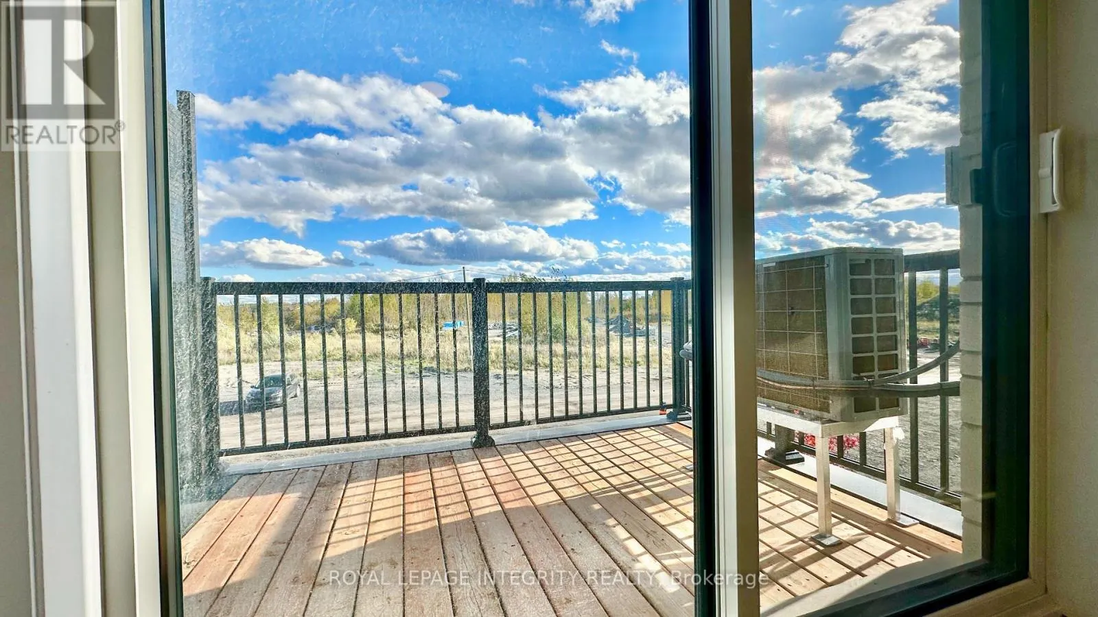 22 - 1001 GLENROY GILBERT DRIVE