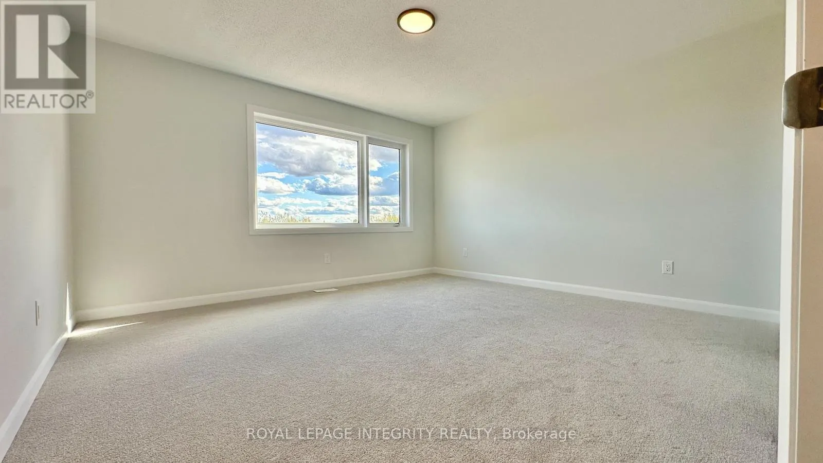 22 - 1001 GLENROY GILBERT DRIVE