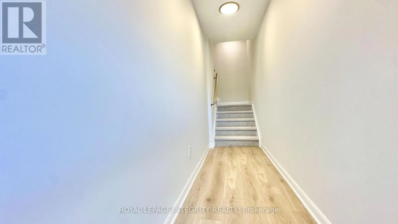 22 - 1001 GLENROY GILBERT DRIVE