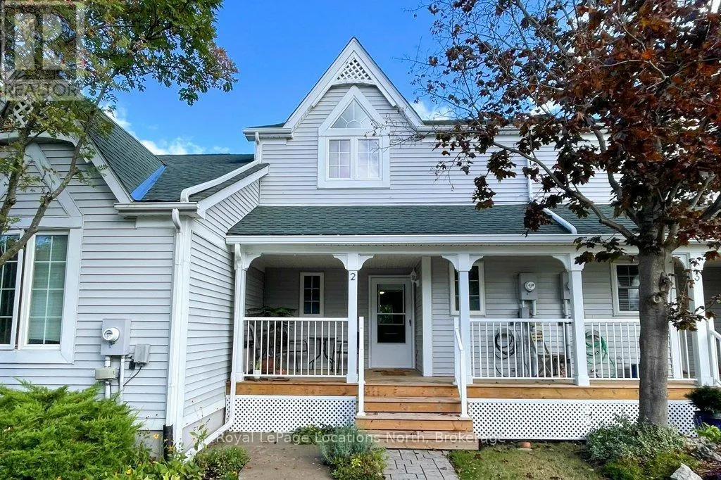 2 - 83 VICTORIA STREET #2