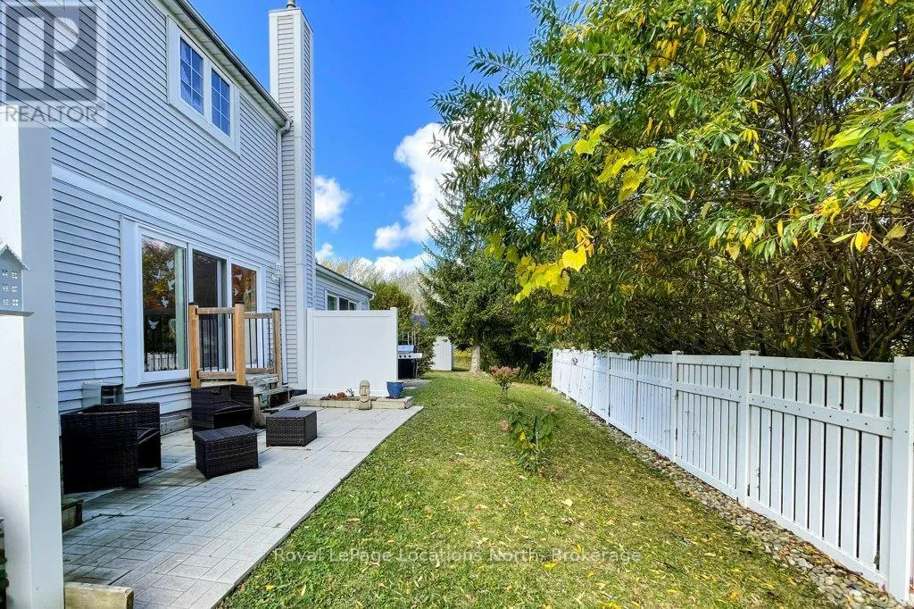 2 - 83 VICTORIA STREET #2