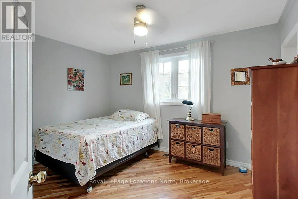 2 - 83 VICTORIA STREET #2