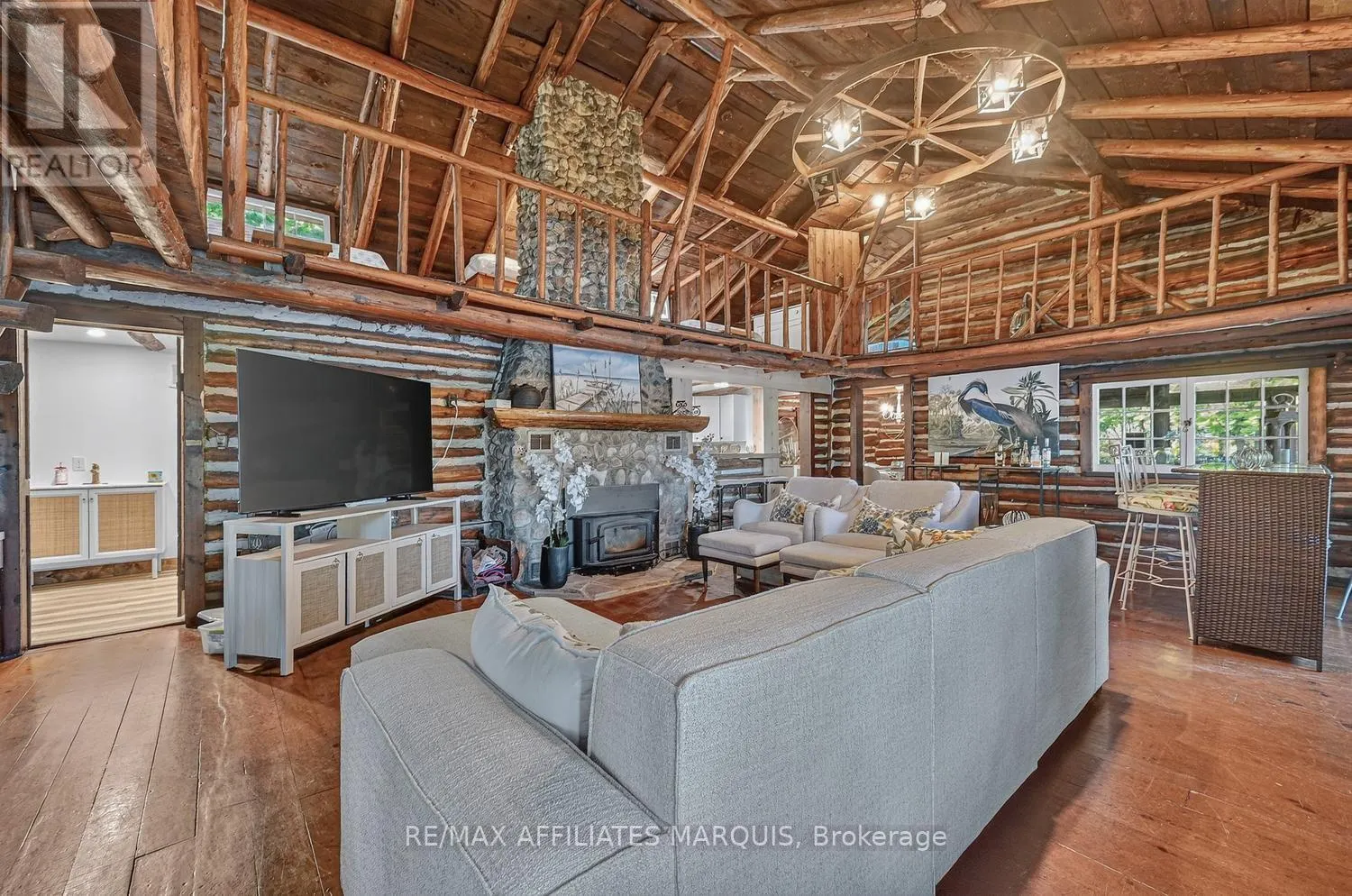124 MCLAREN LANE