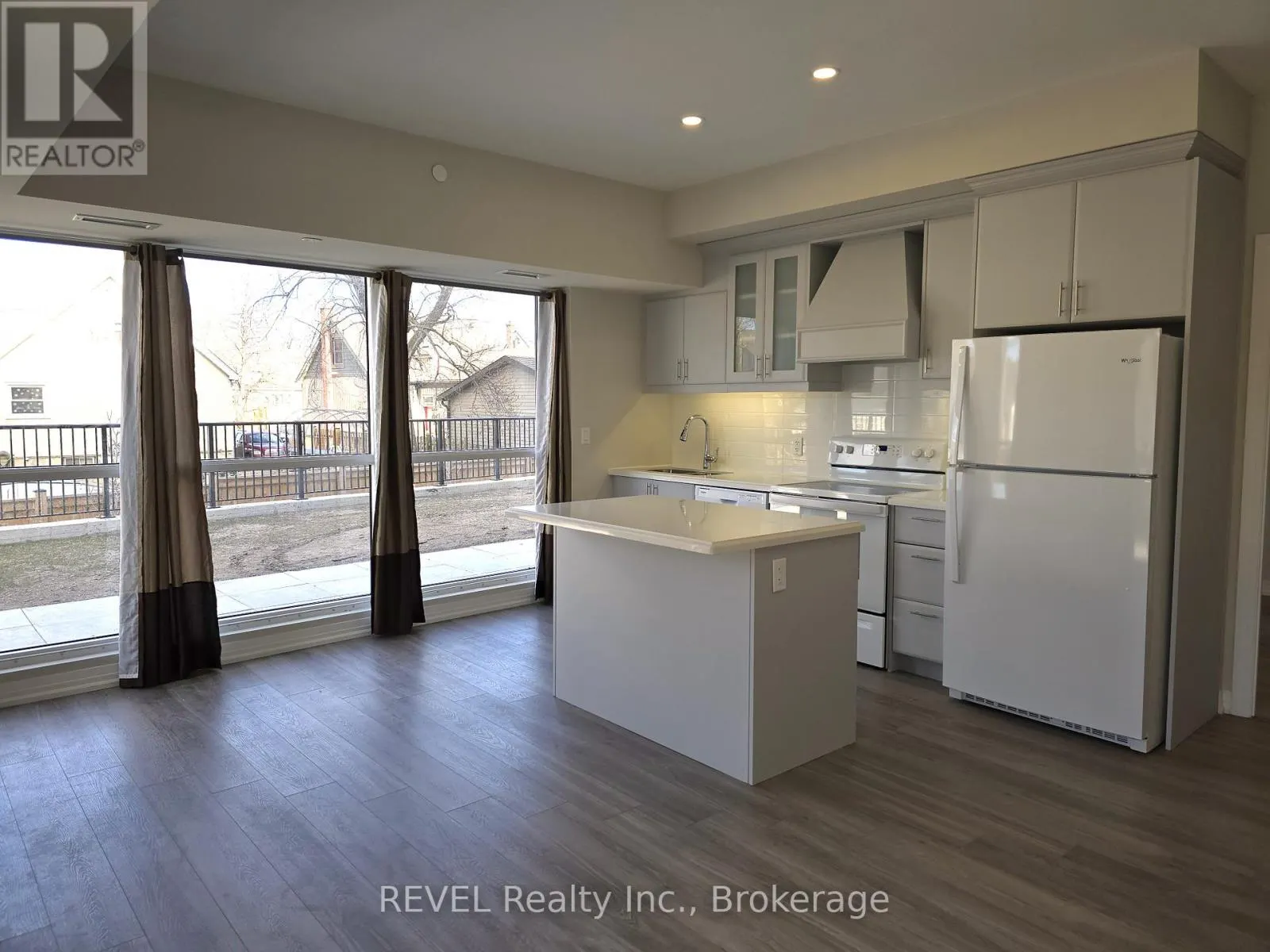 140 - 50 HERRICK AVENUE #140