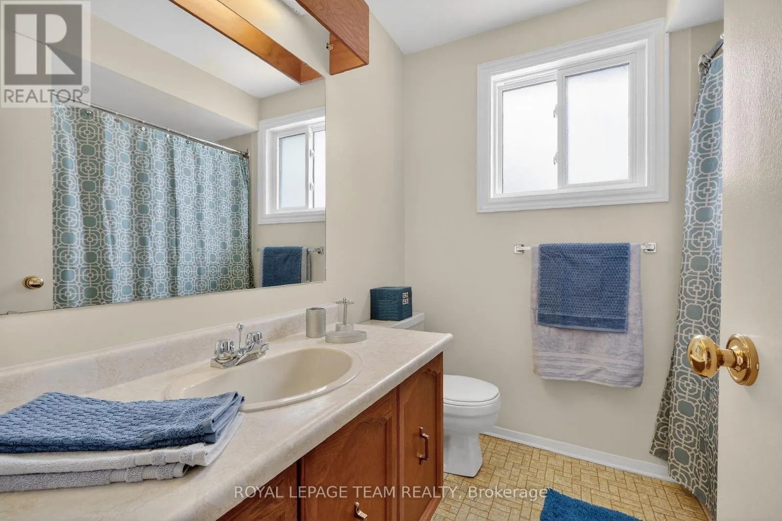 97 HUNTSMAN CRESCENT