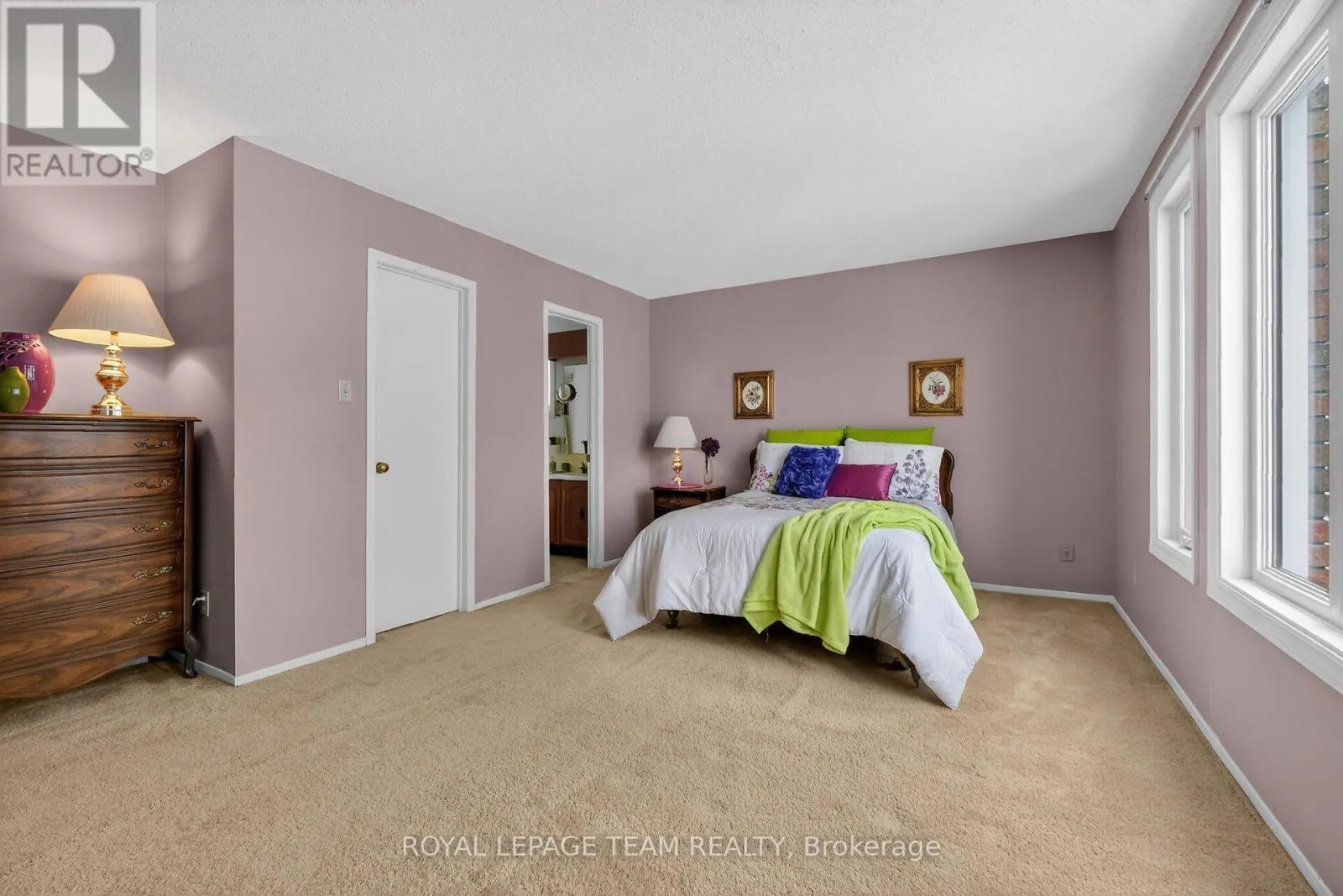 97 HUNTSMAN CRESCENT