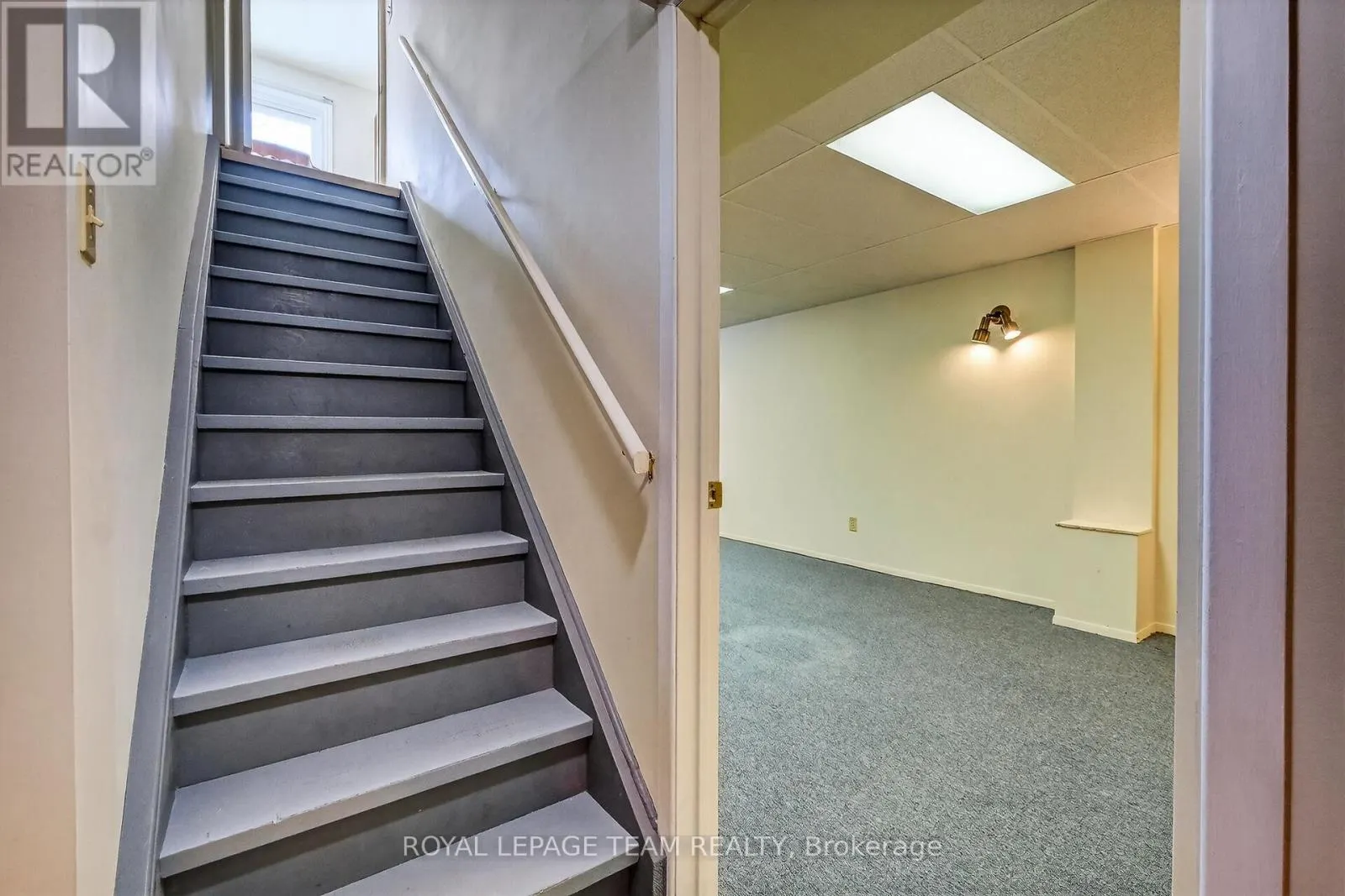 97 HUNTSMAN CRESCENT