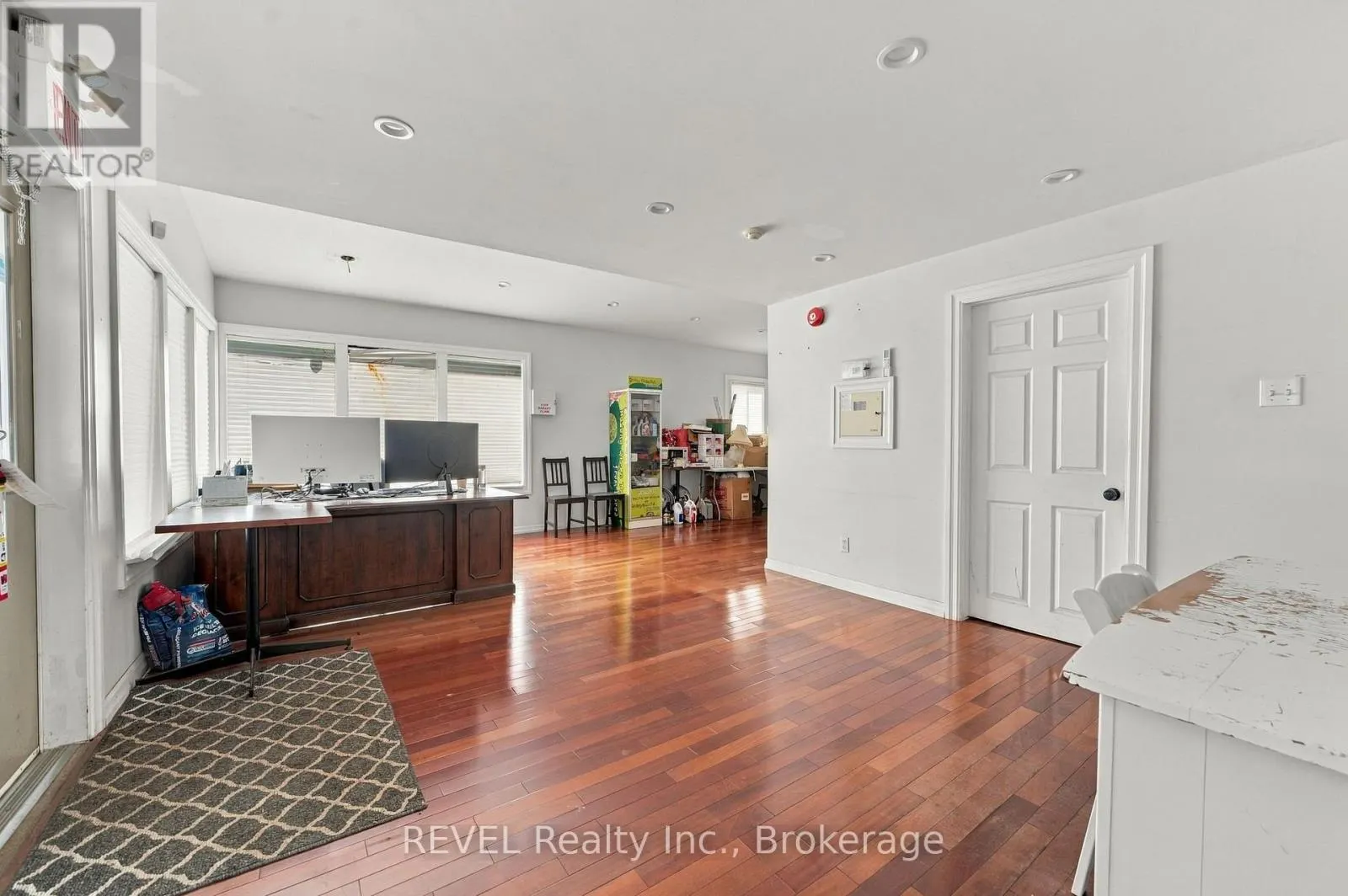 215 GARRISON ROAD