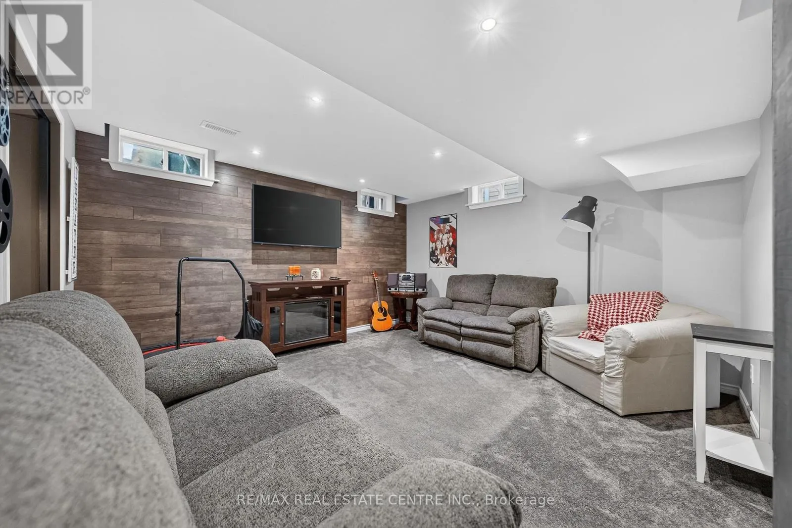 6 MATHEWS COURT
