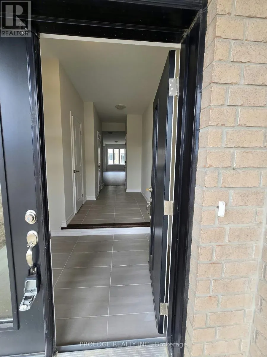 138 PERIWINKLE CRESCENT