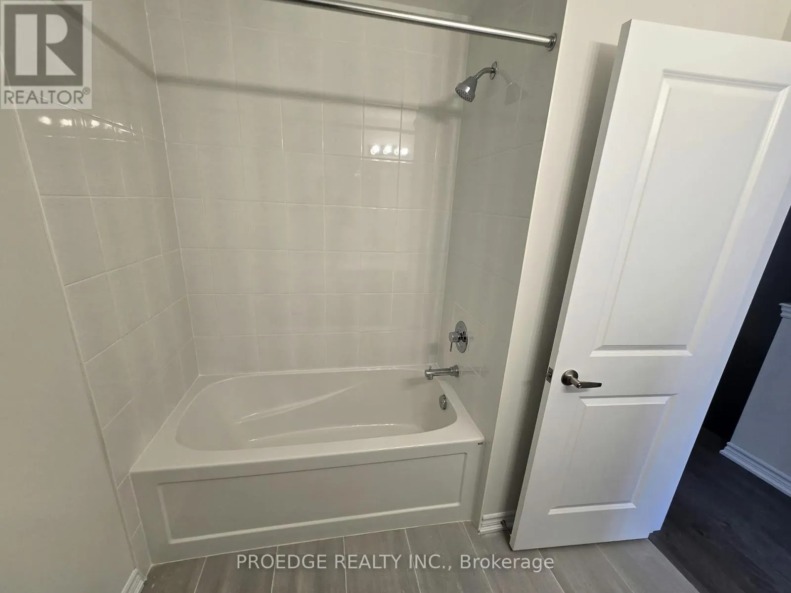 138 PERIWINKLE CRESCENT