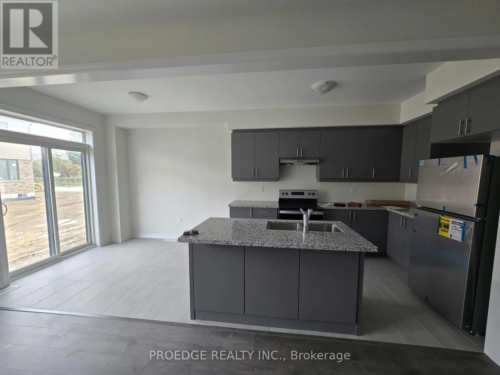 138 PERIWINKLE CRESCENT