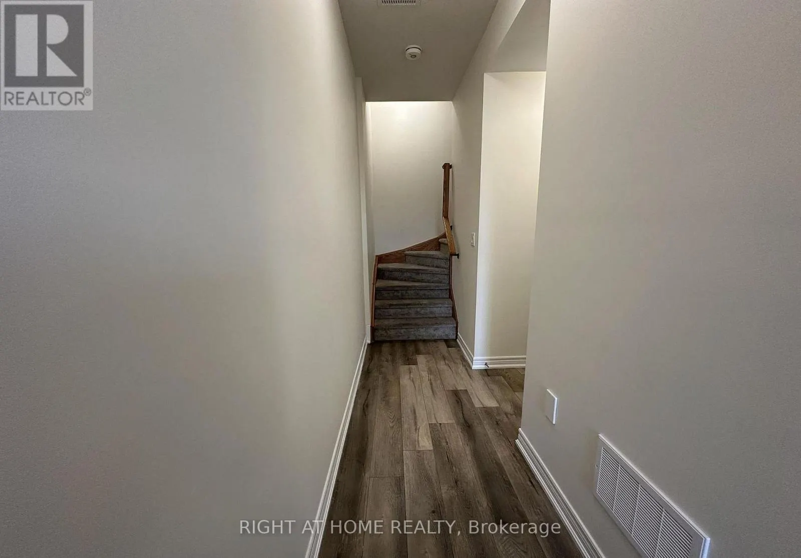 22 - 40 ZINFANDEL DRIVE