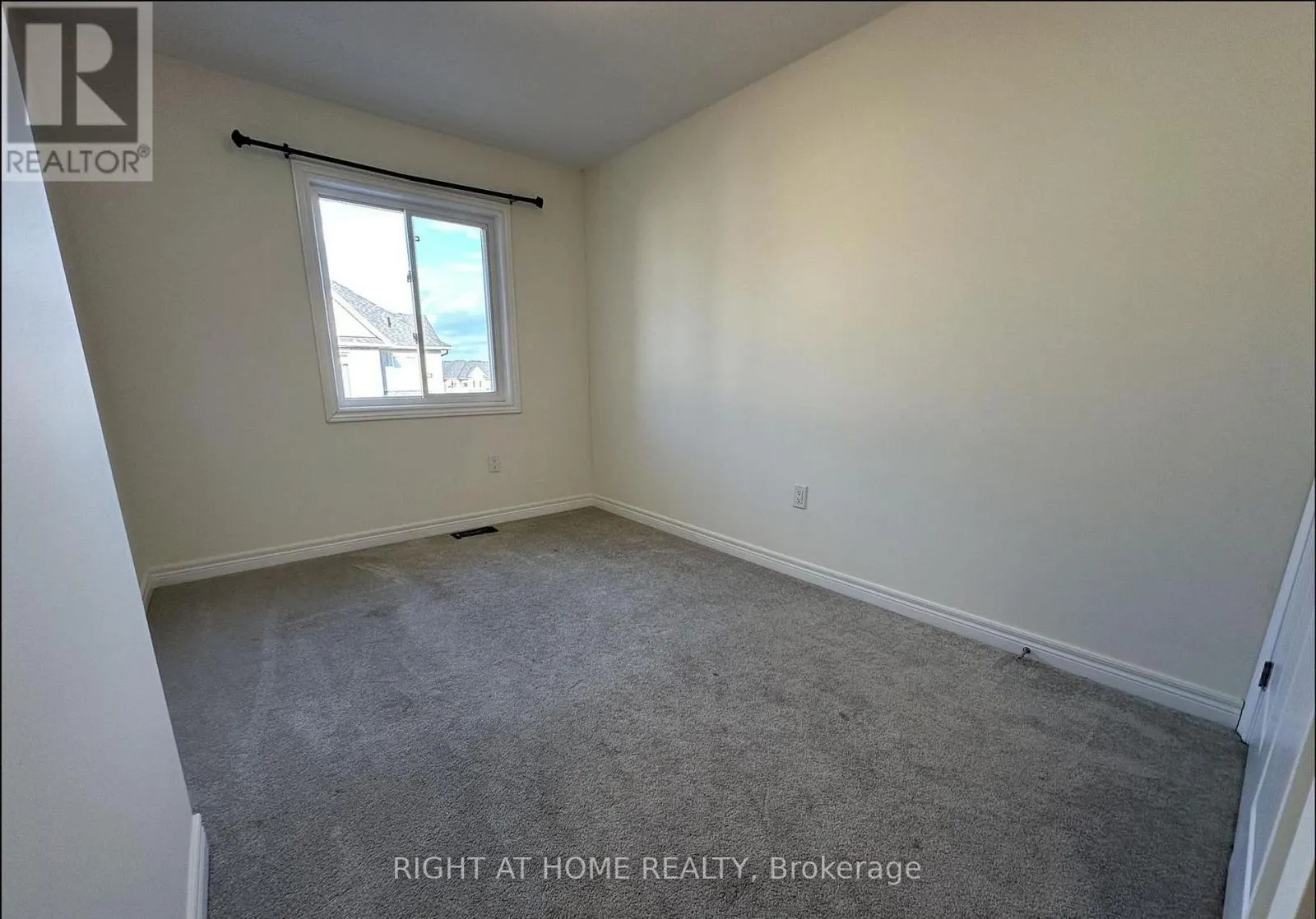 22 - 40 ZINFANDEL DRIVE
