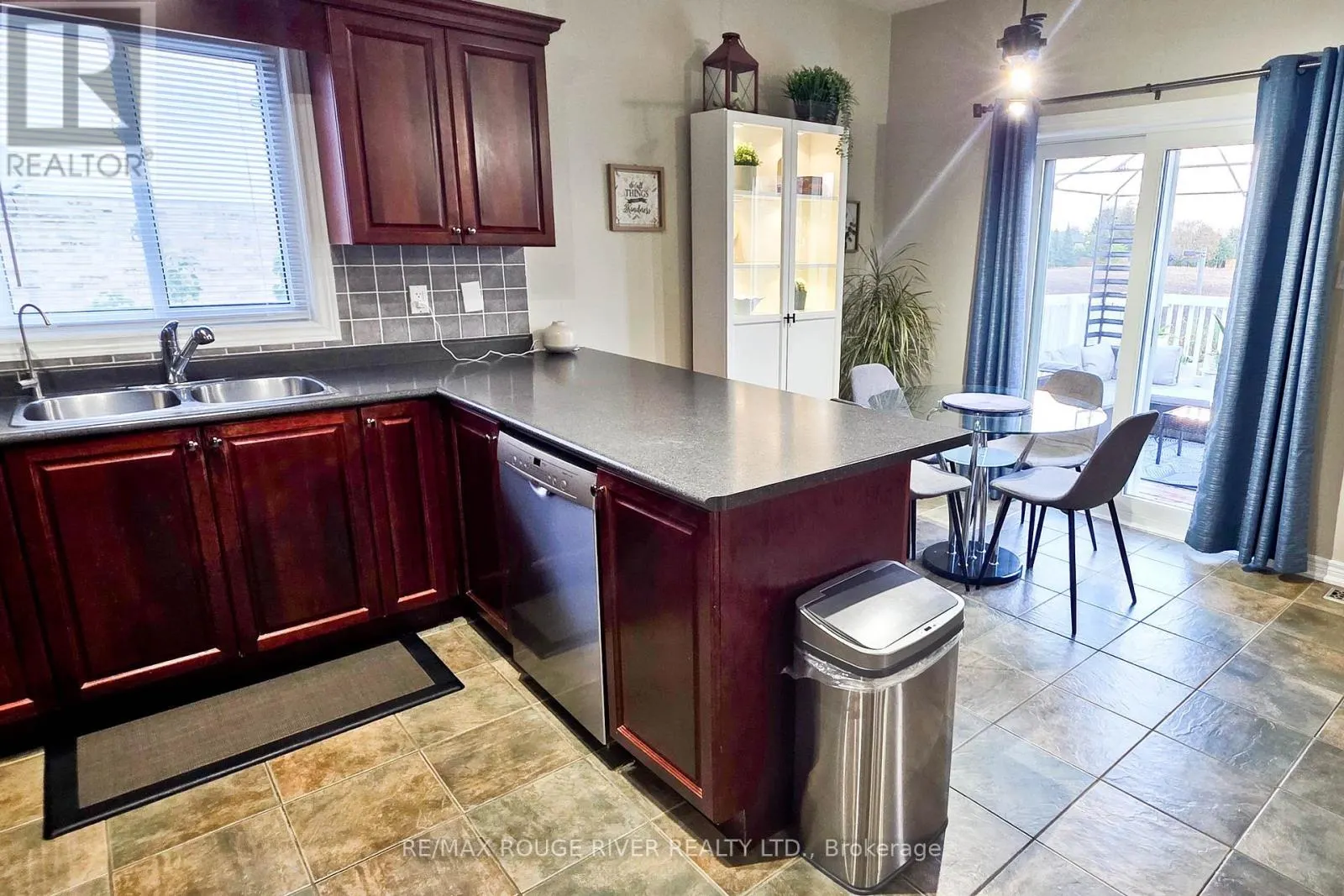 71 SWEETNAM DRIVE