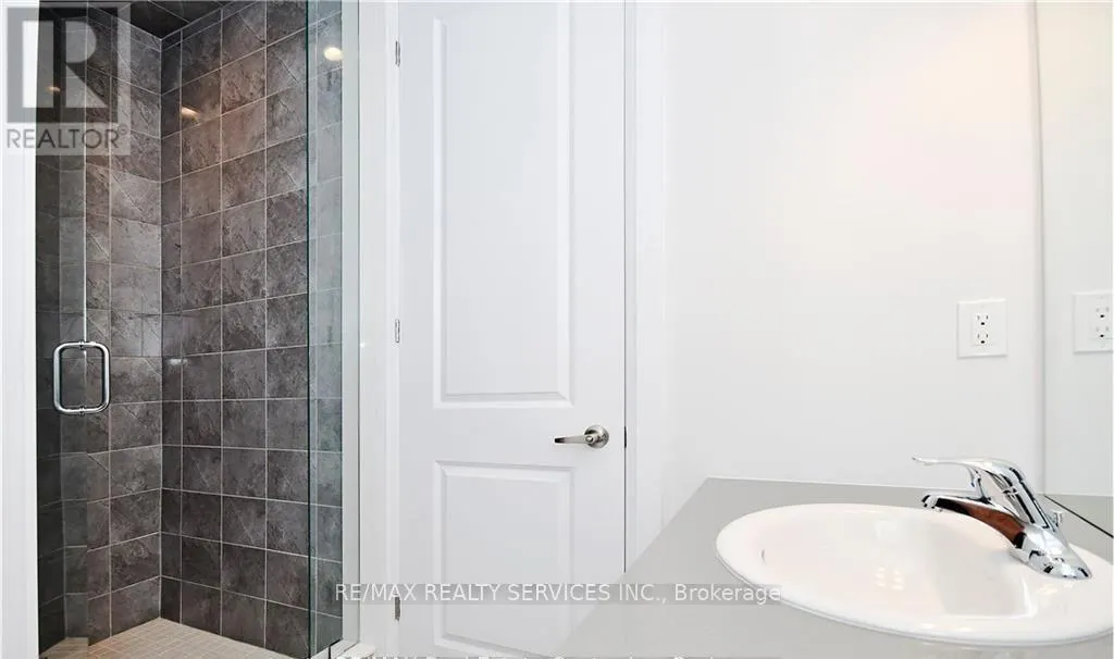 1267 UPPER THAMES DRIVE