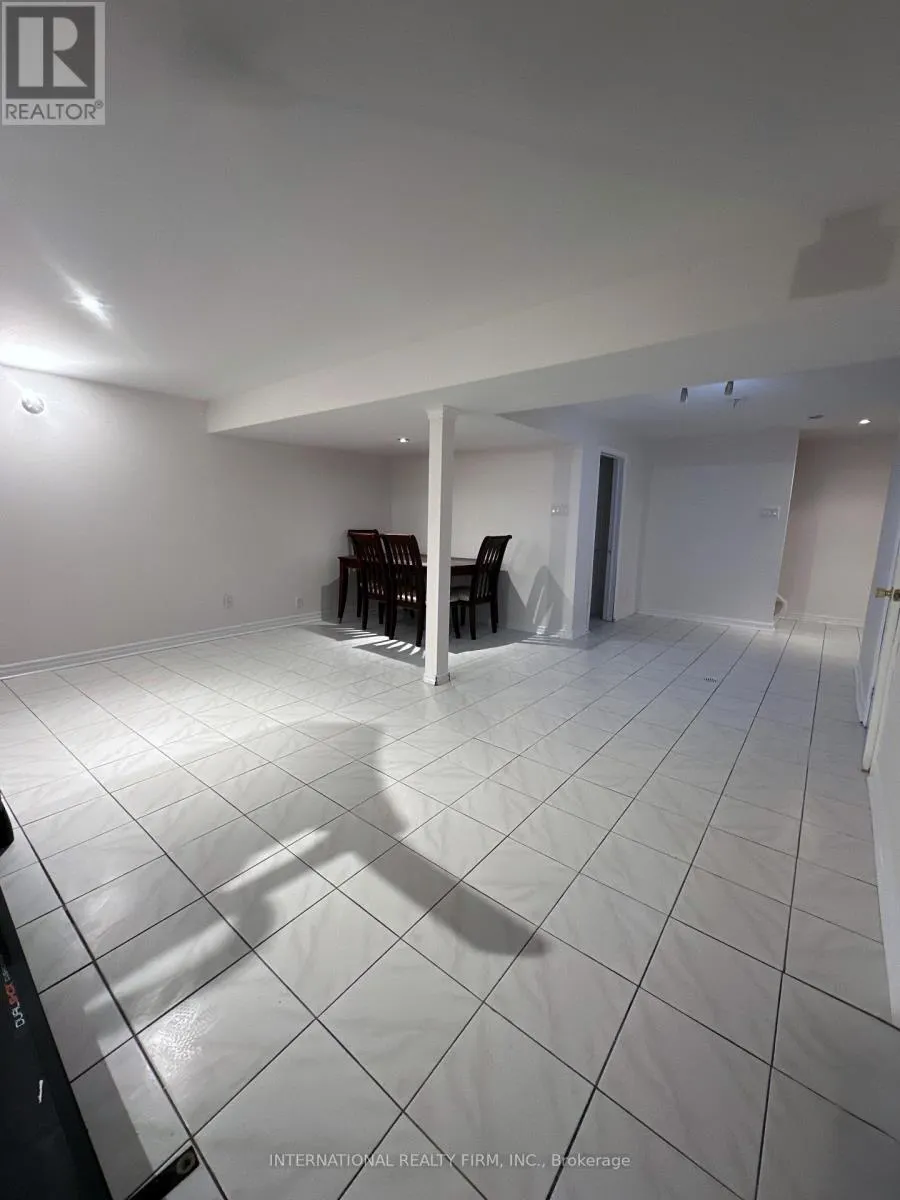 43 FALCONRIDGE DRIVE