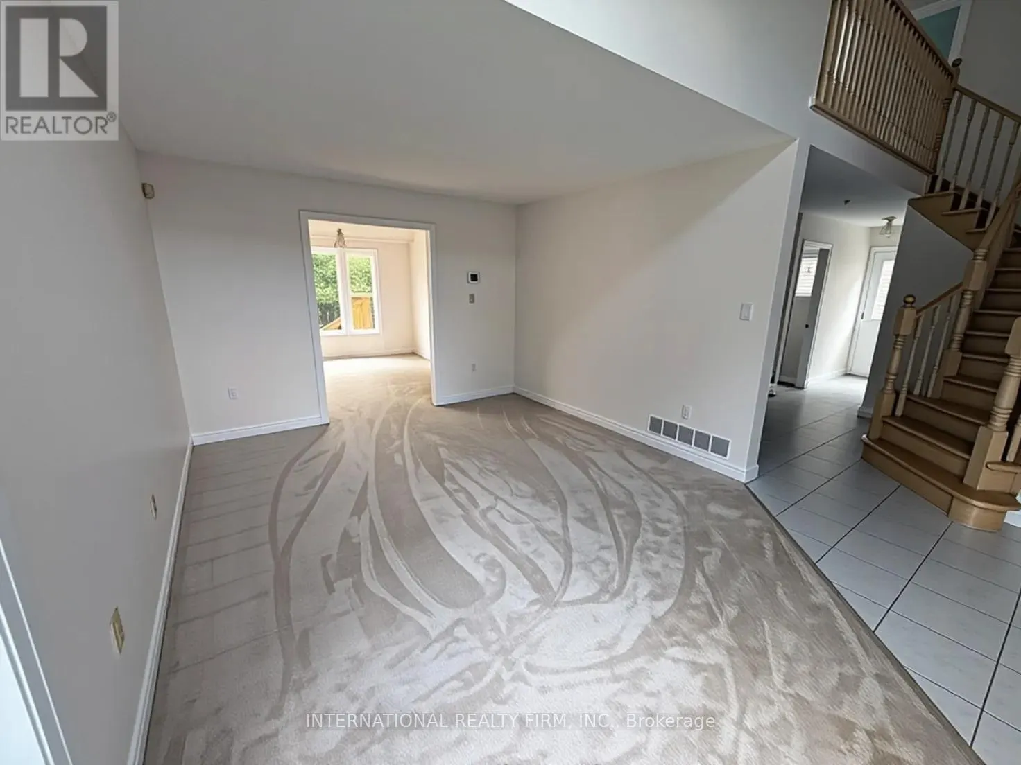 43 FALCONRIDGE DRIVE