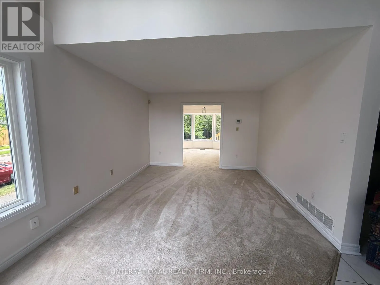 43 FALCONRIDGE DRIVE