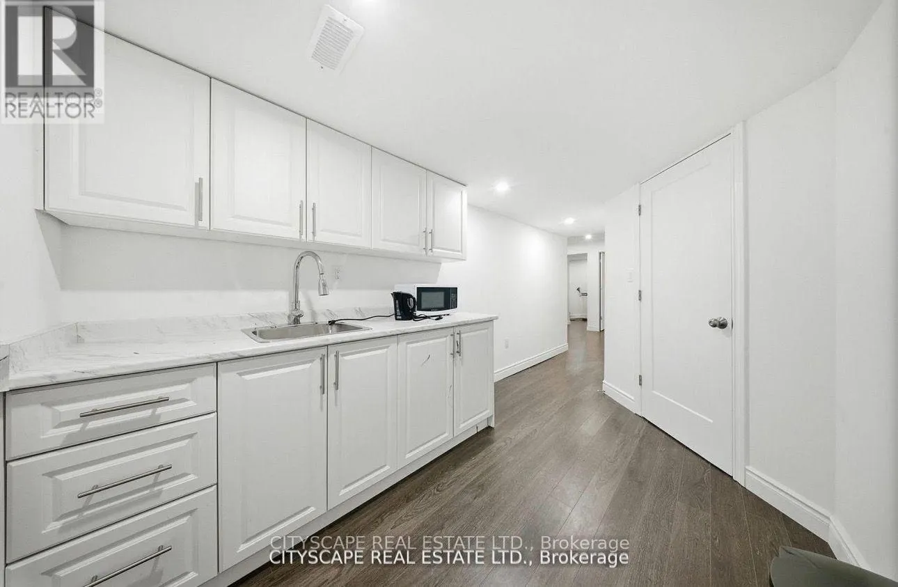 28 CELANO DRIVE