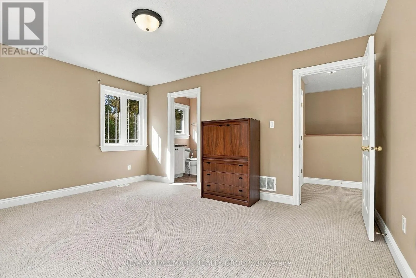 12 RED OAK DRIVE