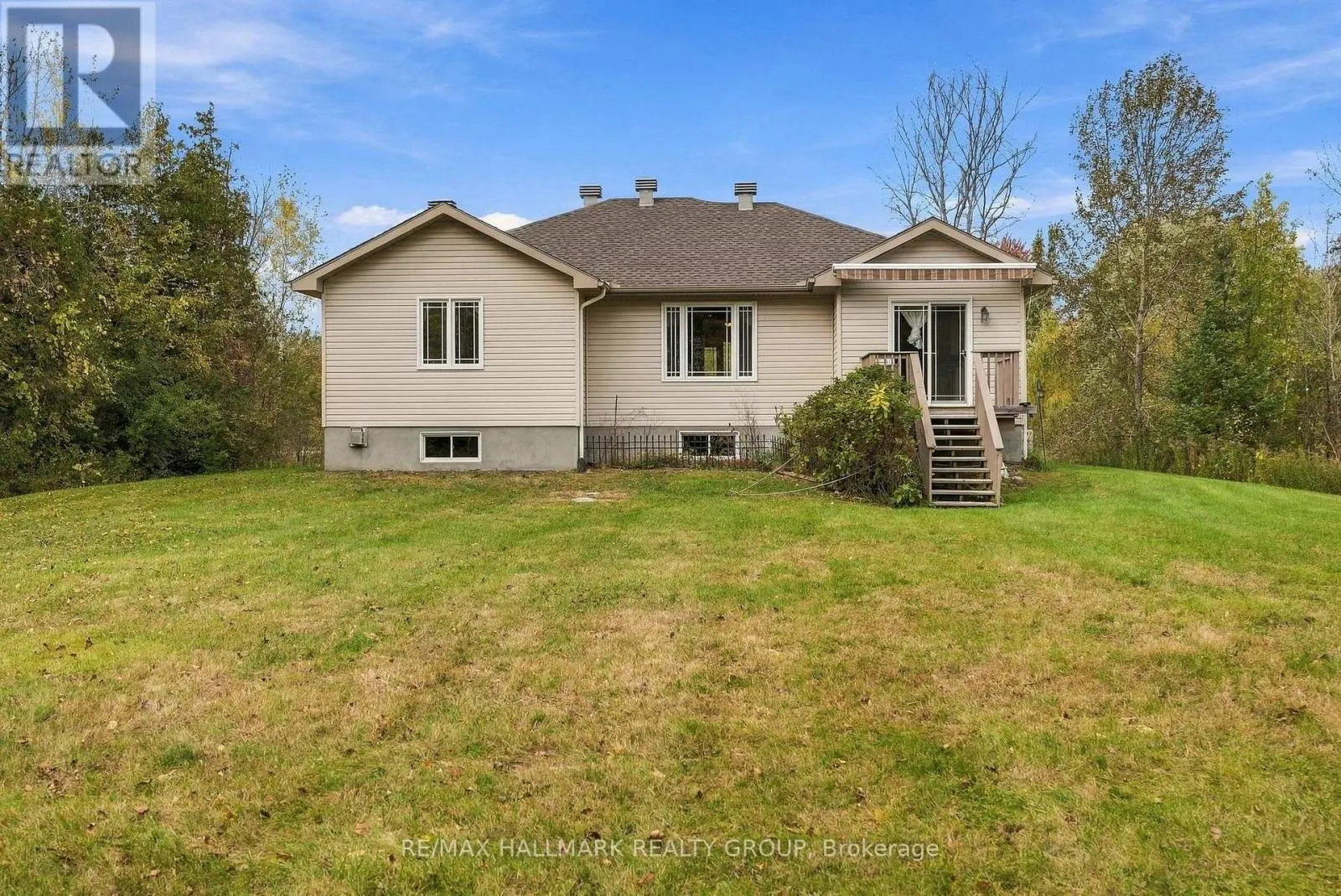 12 RED OAK DRIVE