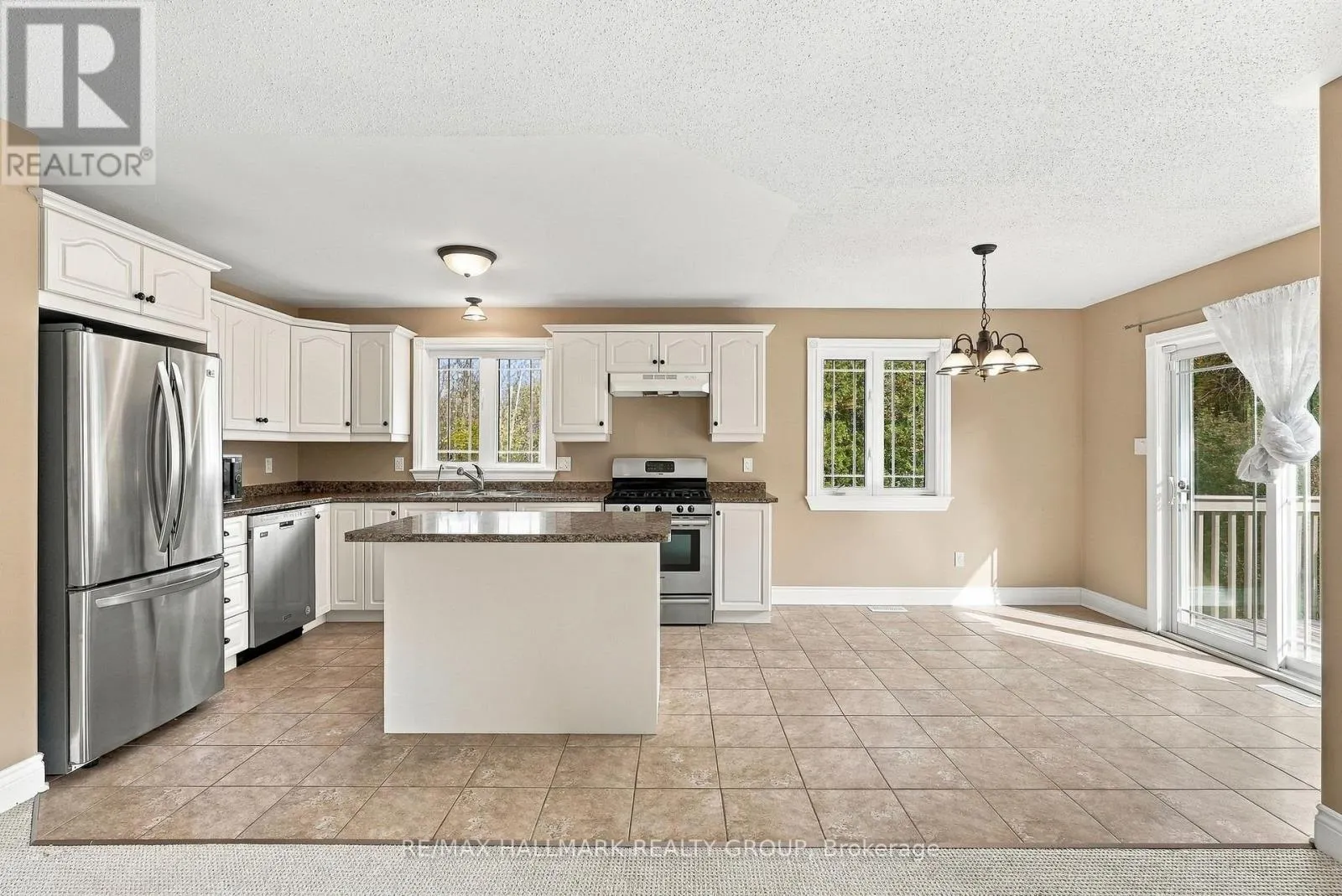 12 RED OAK DRIVE