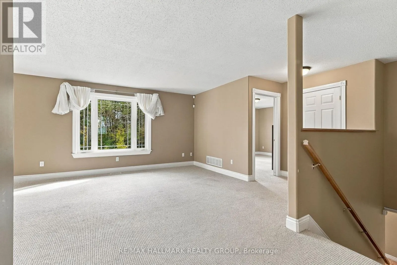 12 RED OAK DRIVE