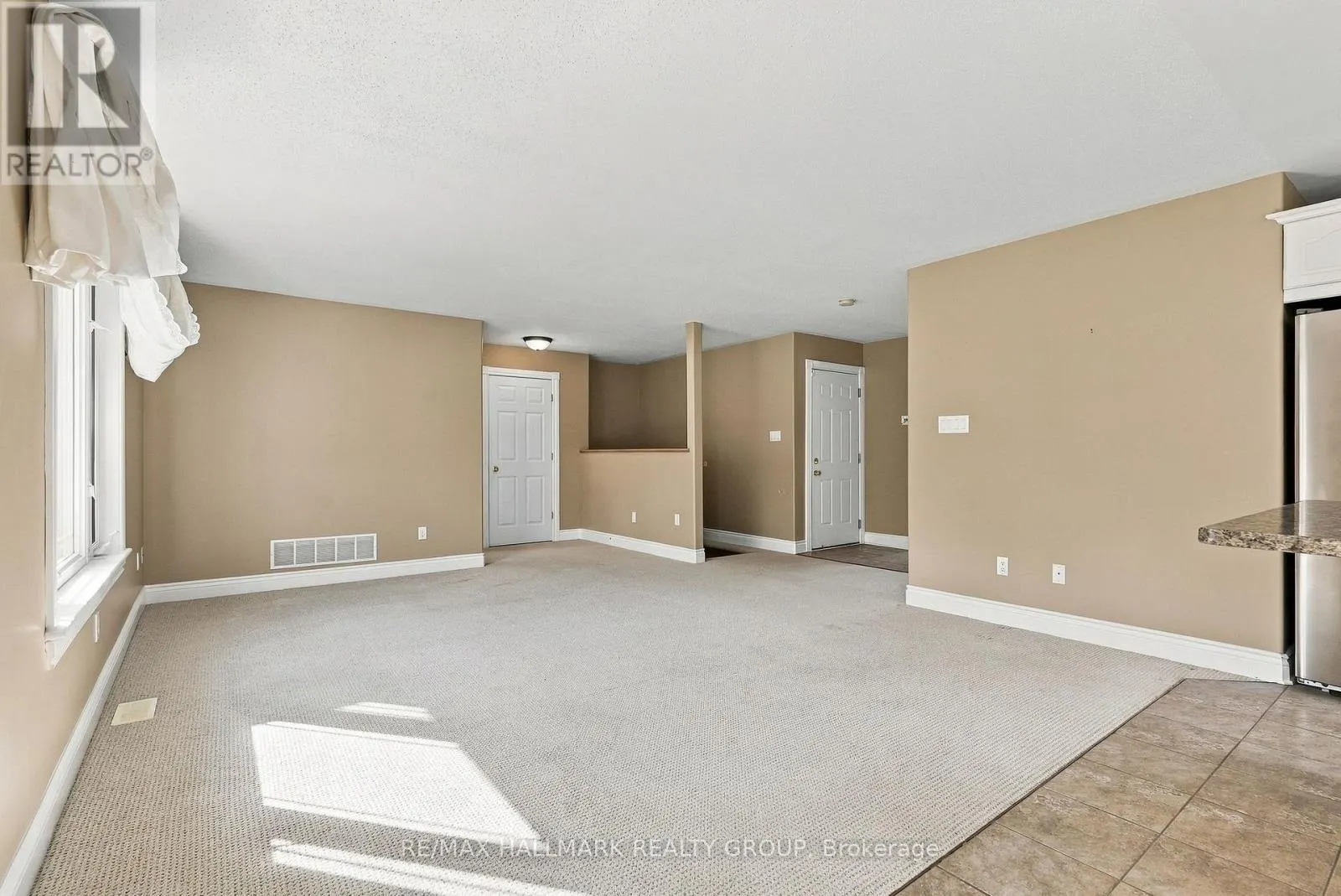 12 RED OAK DRIVE