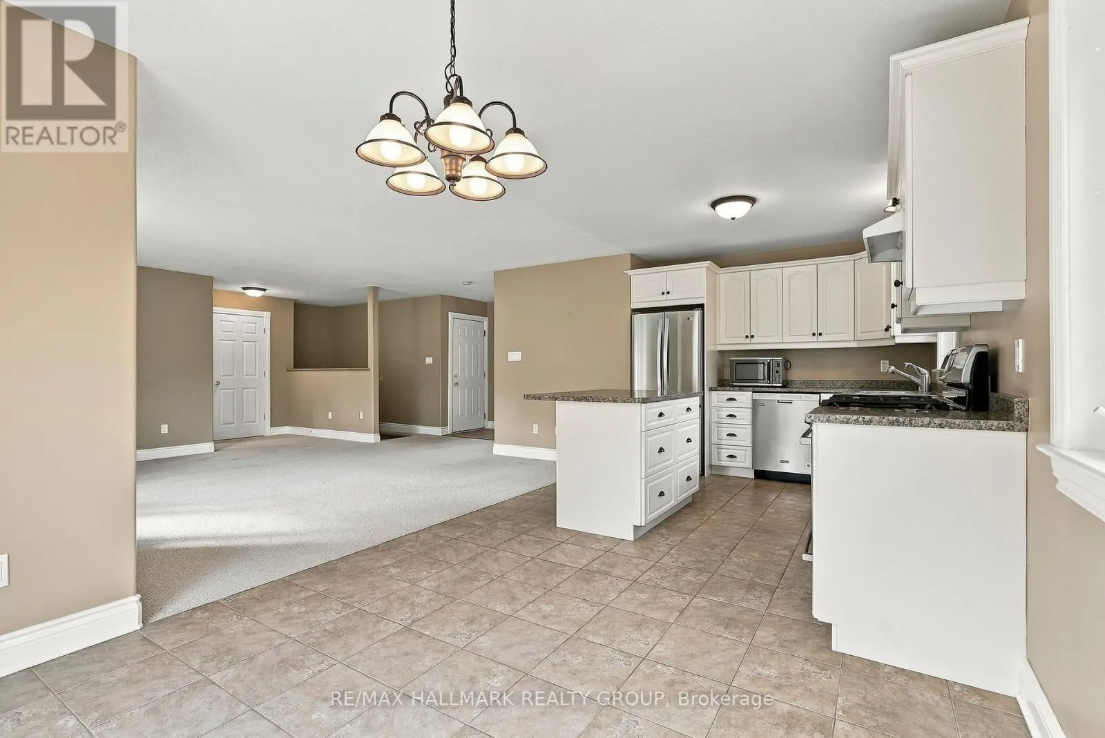 12 RED OAK DRIVE