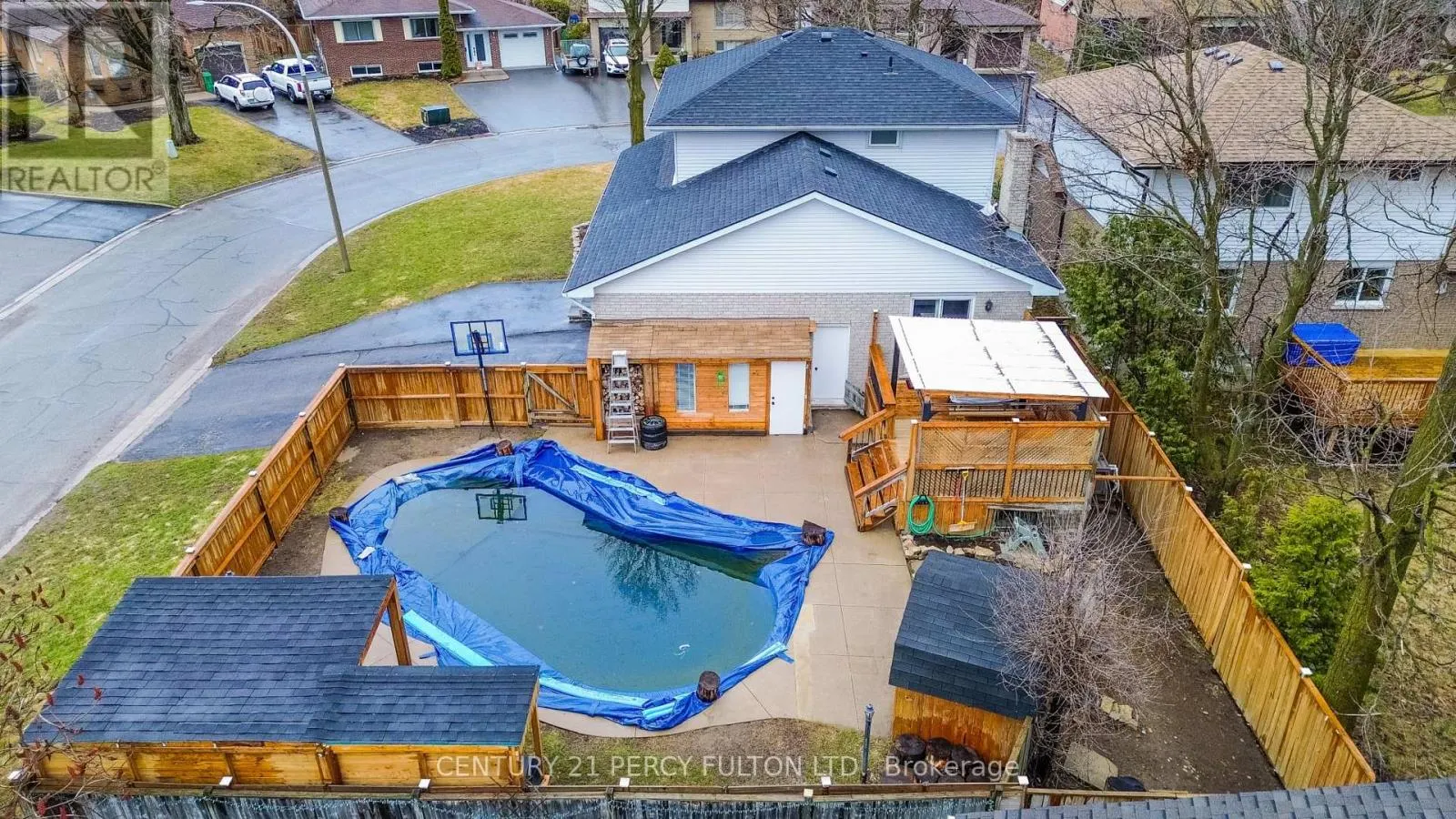 1853 MAPLERIDGE DRIVE