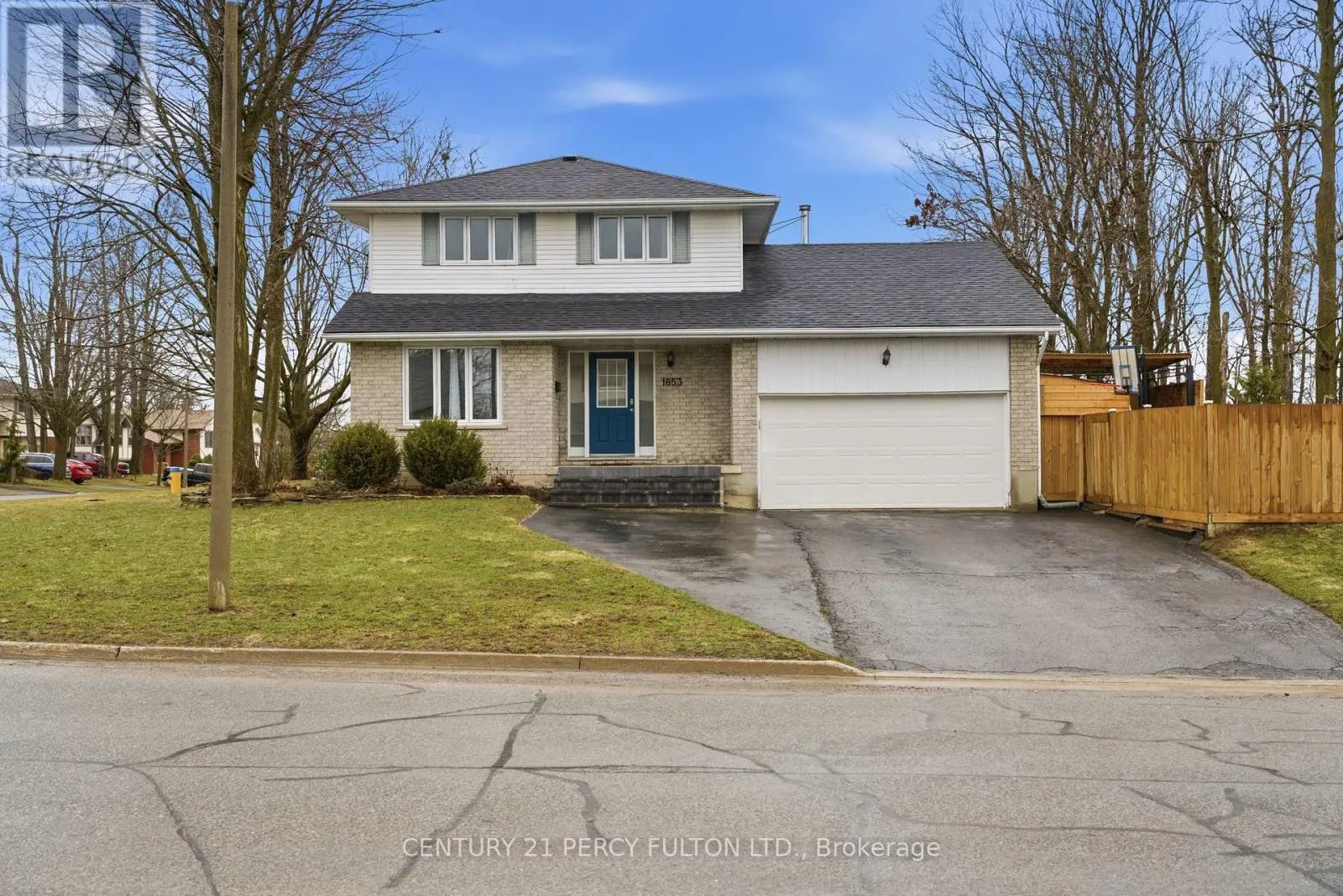 1853 MAPLERIDGE DRIVE