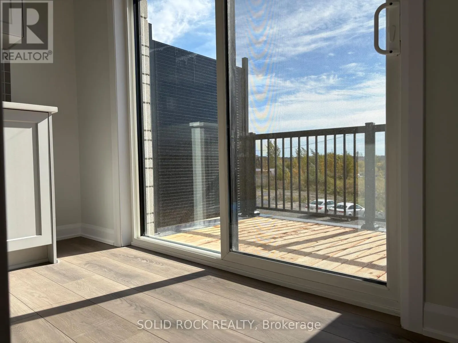 18 - 1001 GLENROY GILBERT DRIVE