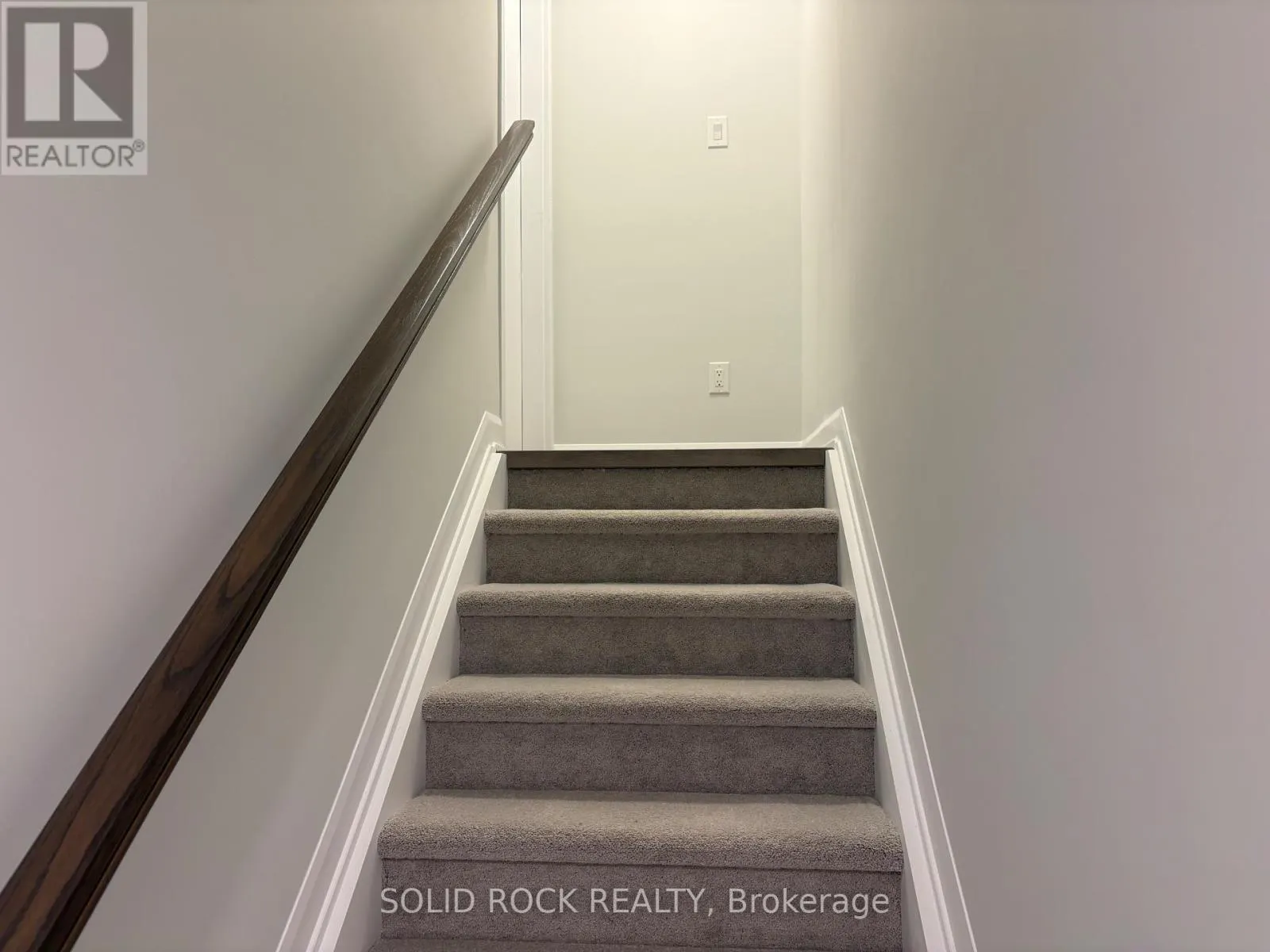 18 - 1001 GLENROY GILBERT DRIVE