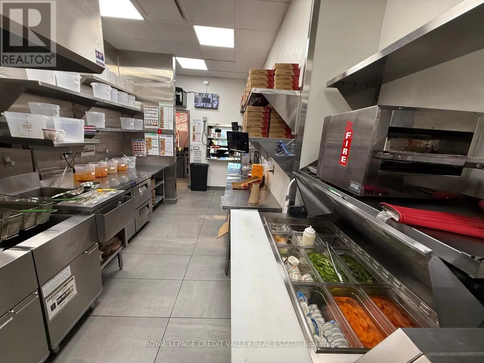 D10 - 400 SCOTT STREET