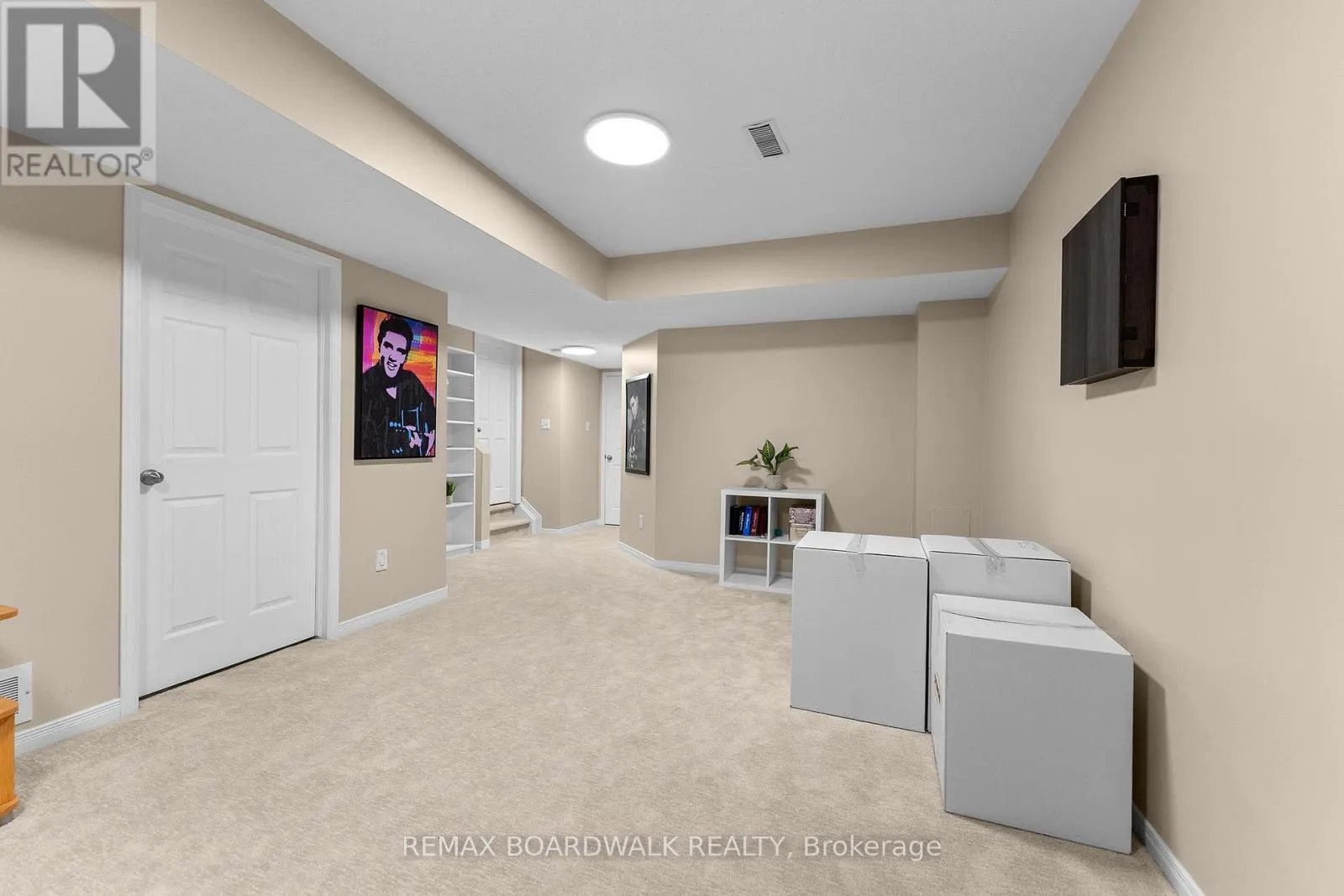 302 STATEWOOD DRIVE