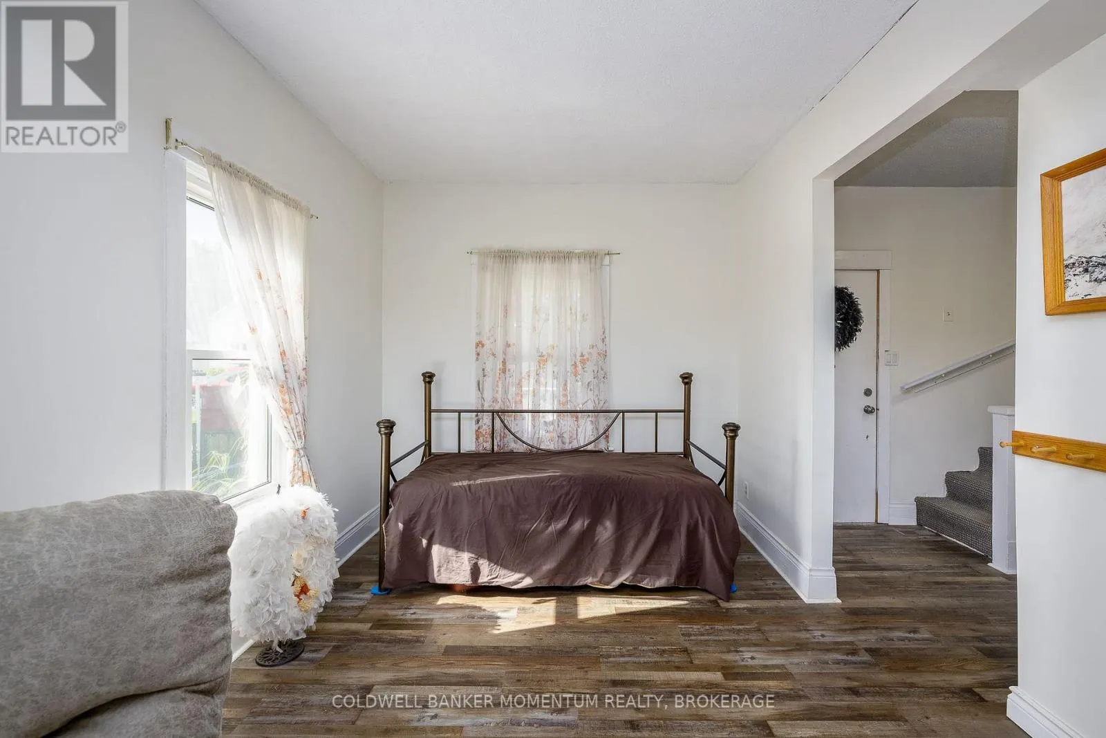 5542 HIGHLAND AVENUE