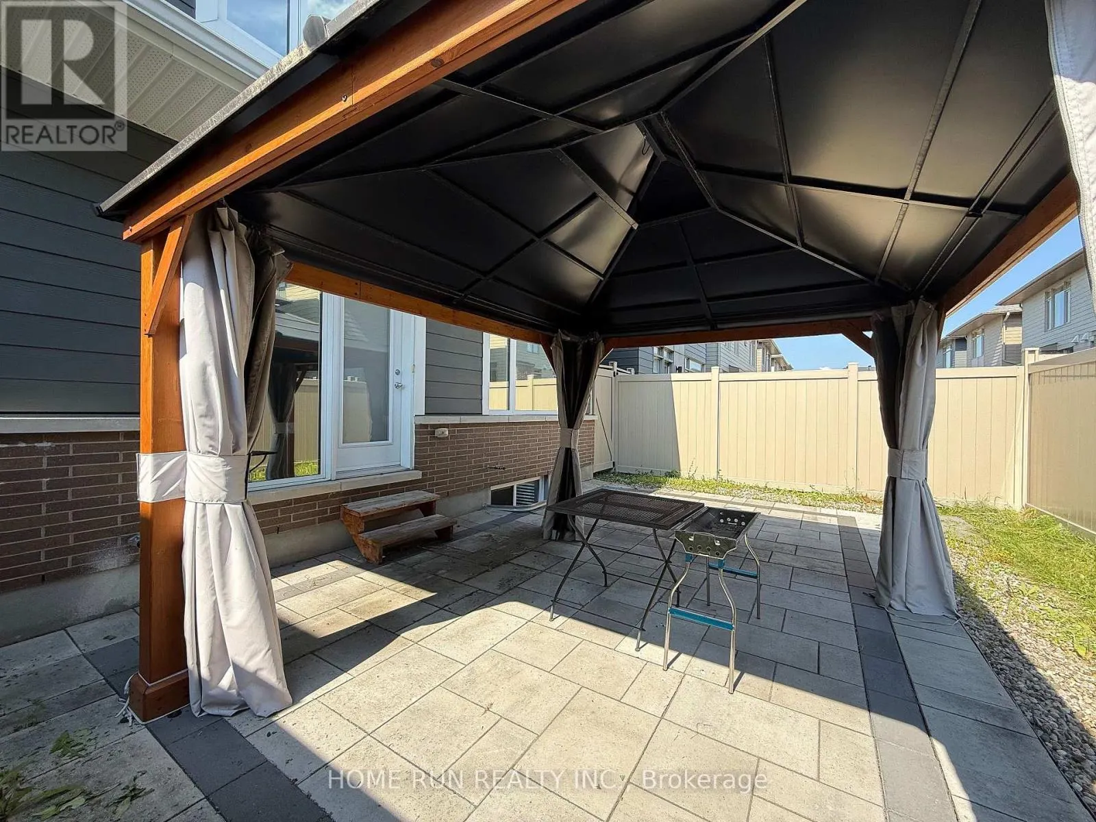 322 LYSANDER PLACE