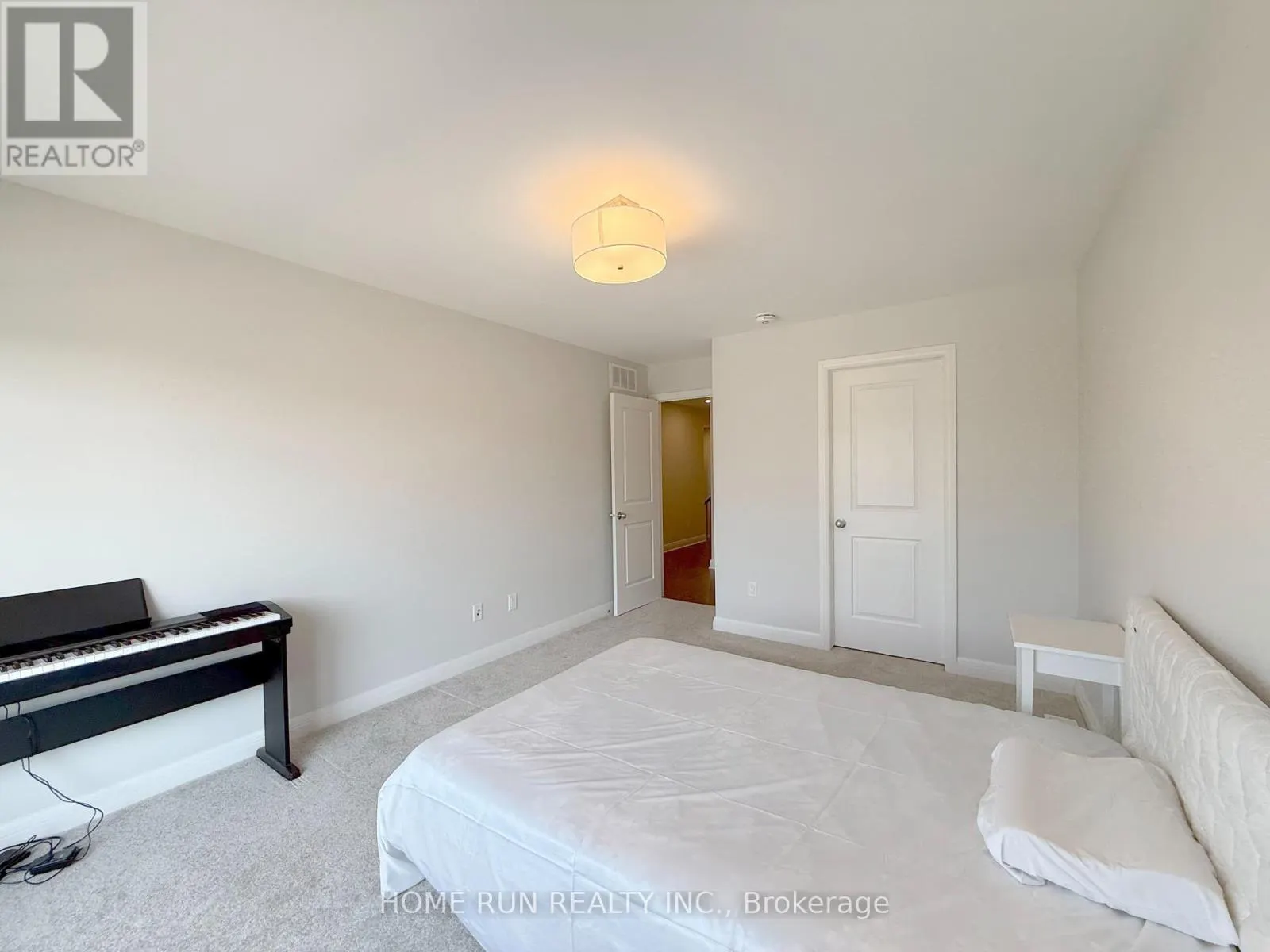 322 LYSANDER PLACE
