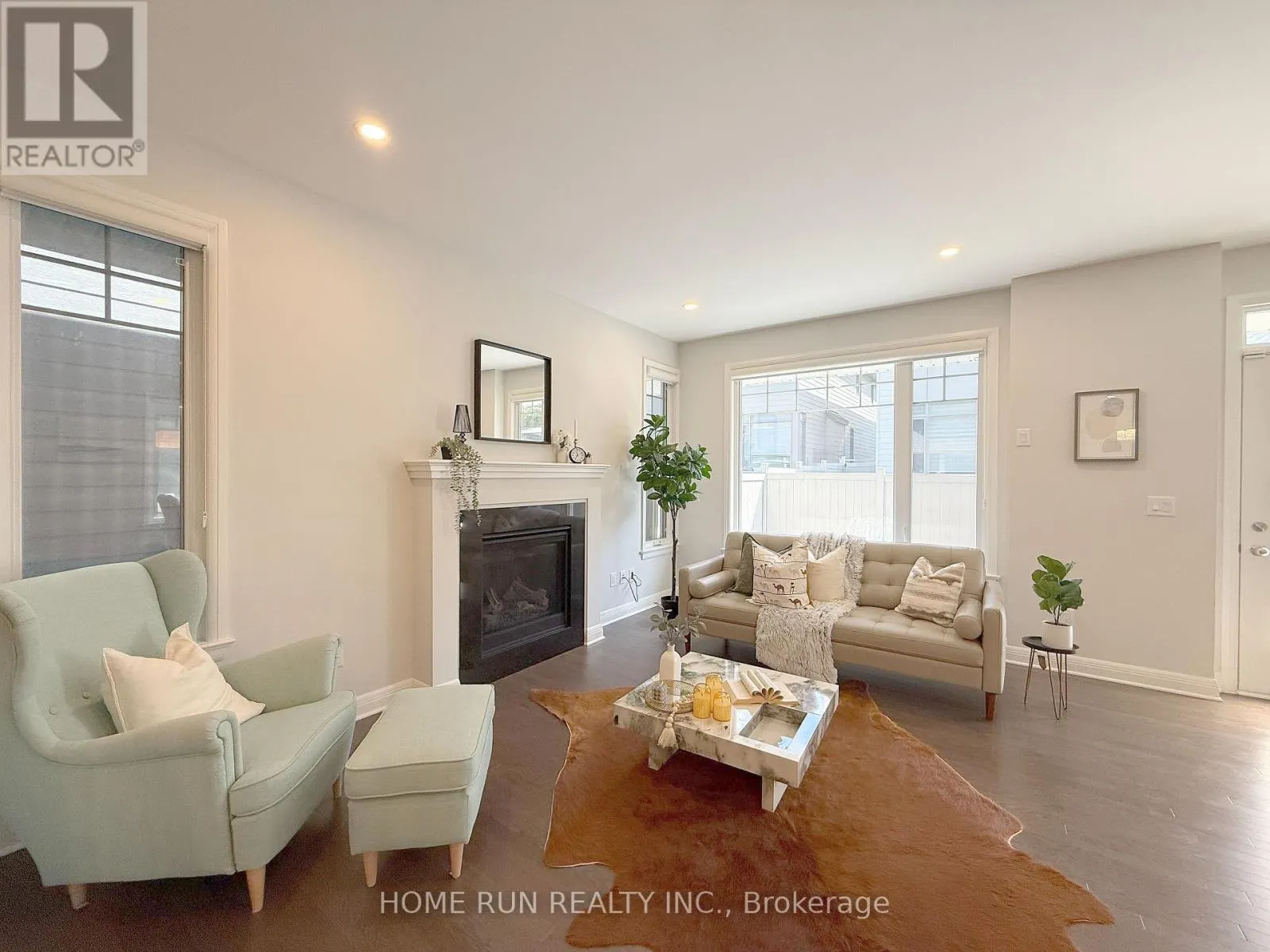 322 LYSANDER PLACE