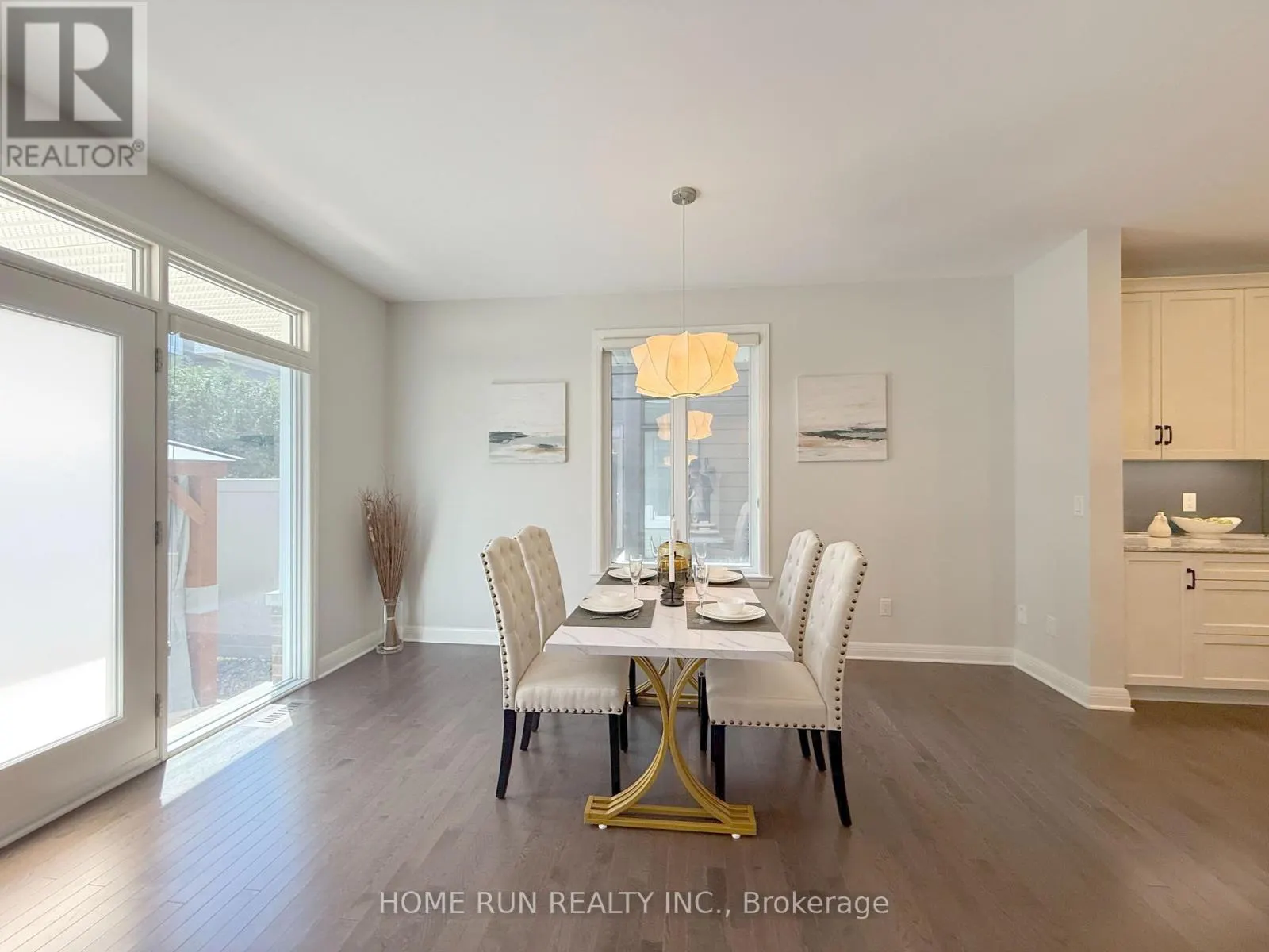 322 LYSANDER PLACE